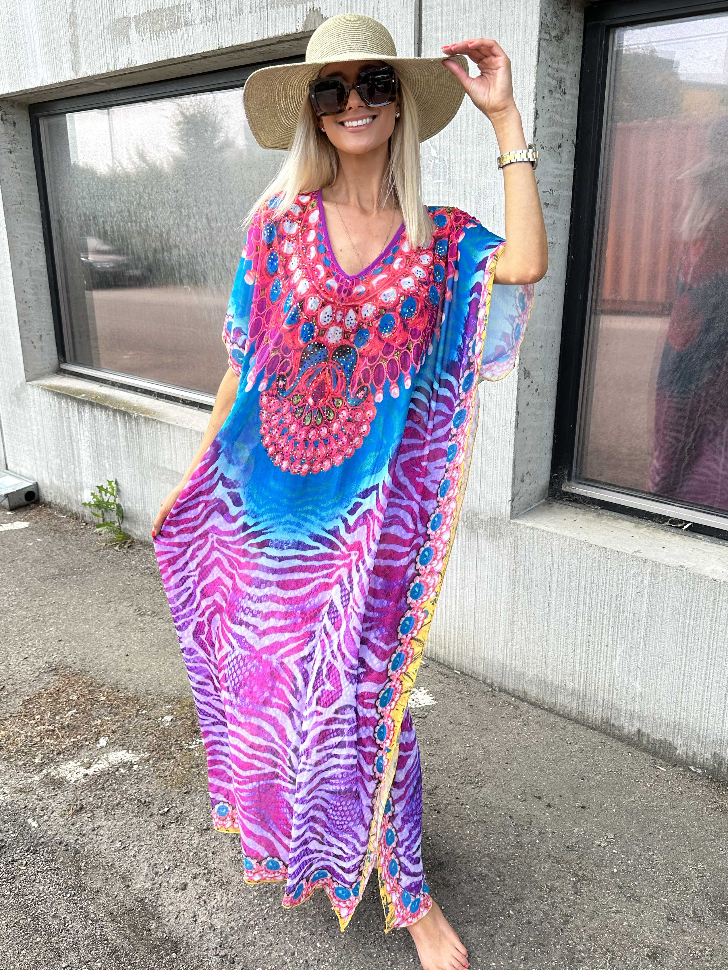 Mellie - Lang farvet semi-transparent tunika med similisten